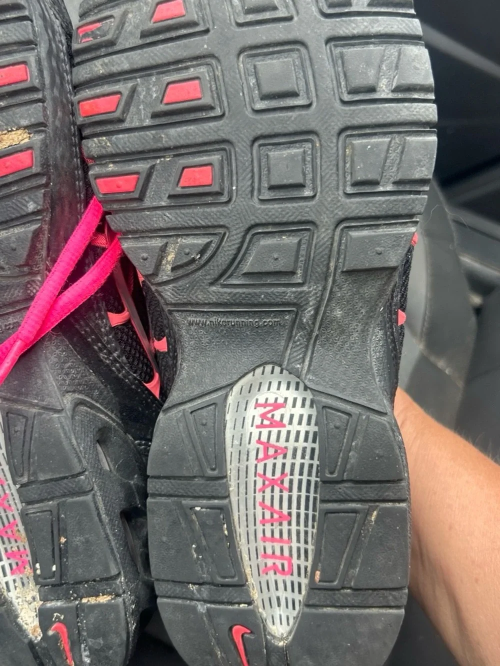 Nike Women’s Black & Hot Pink Running Shoes - Picture 2 of 5